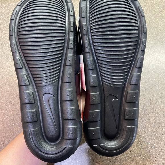 🆕 Nike Victori One Slide Black, Metallic Red Bronze, Women’s Size 8 - Picture 6 of 6